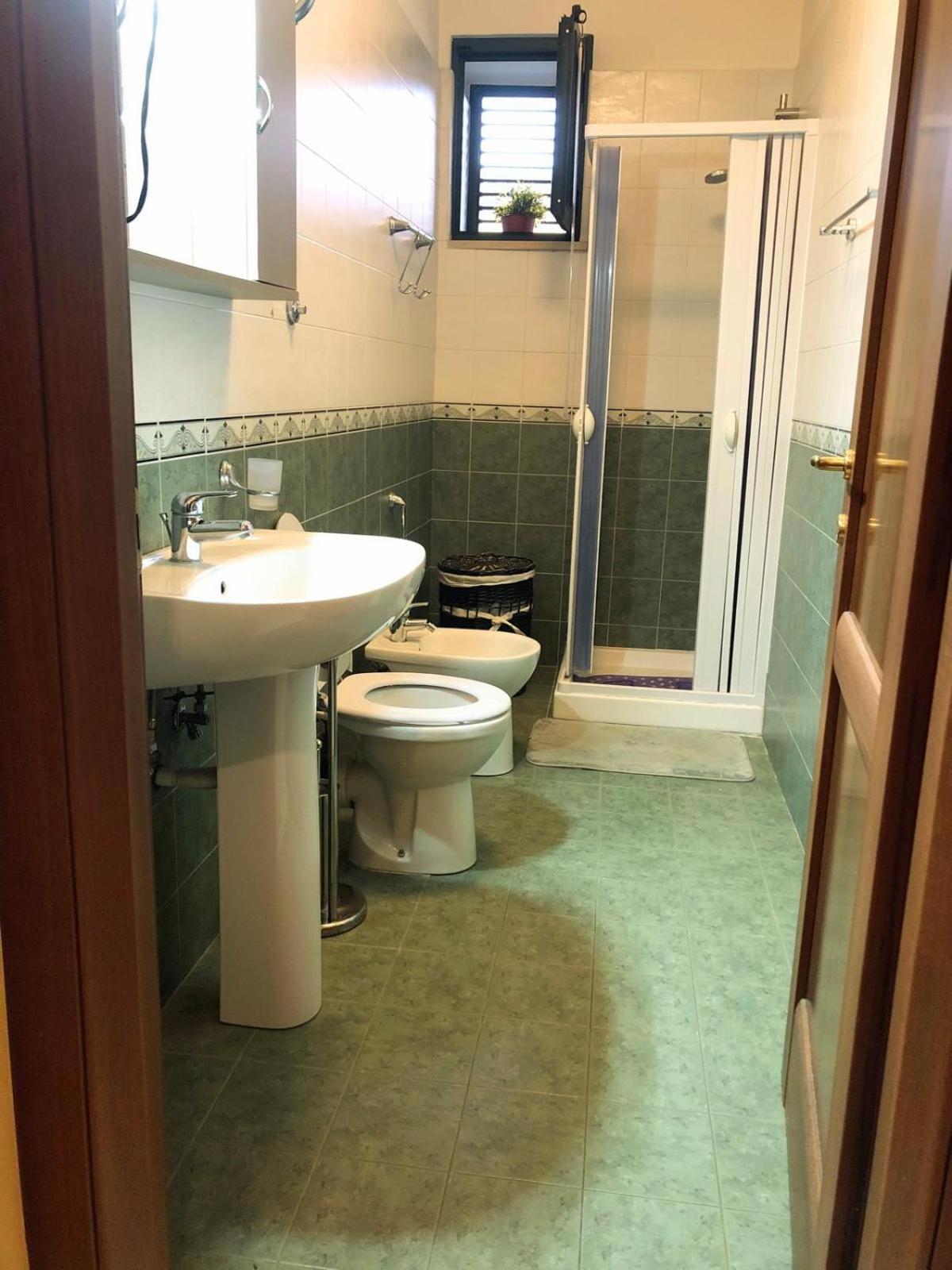 카세르타 Di Padre In Figlio B&B 외부 사진
